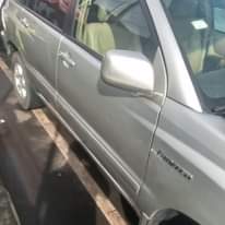 A picture of 04 highlander Everything working perfectly 3 5 last Agent fee
