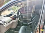 A picture of Toyota noah