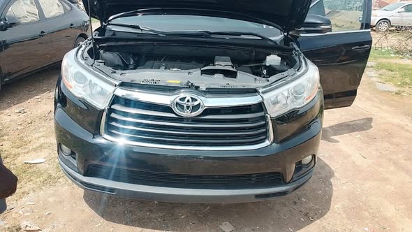 A picture of A direct Belgium Toyota Highlander 2014