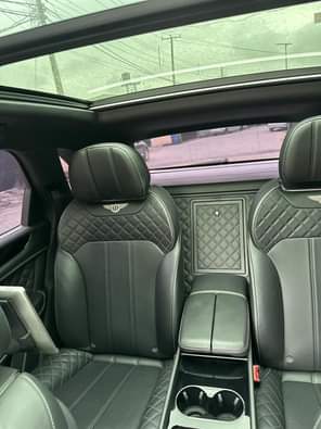 A picture of Foreign used 2017 Bentley bentayga Price 365 Million naira Location