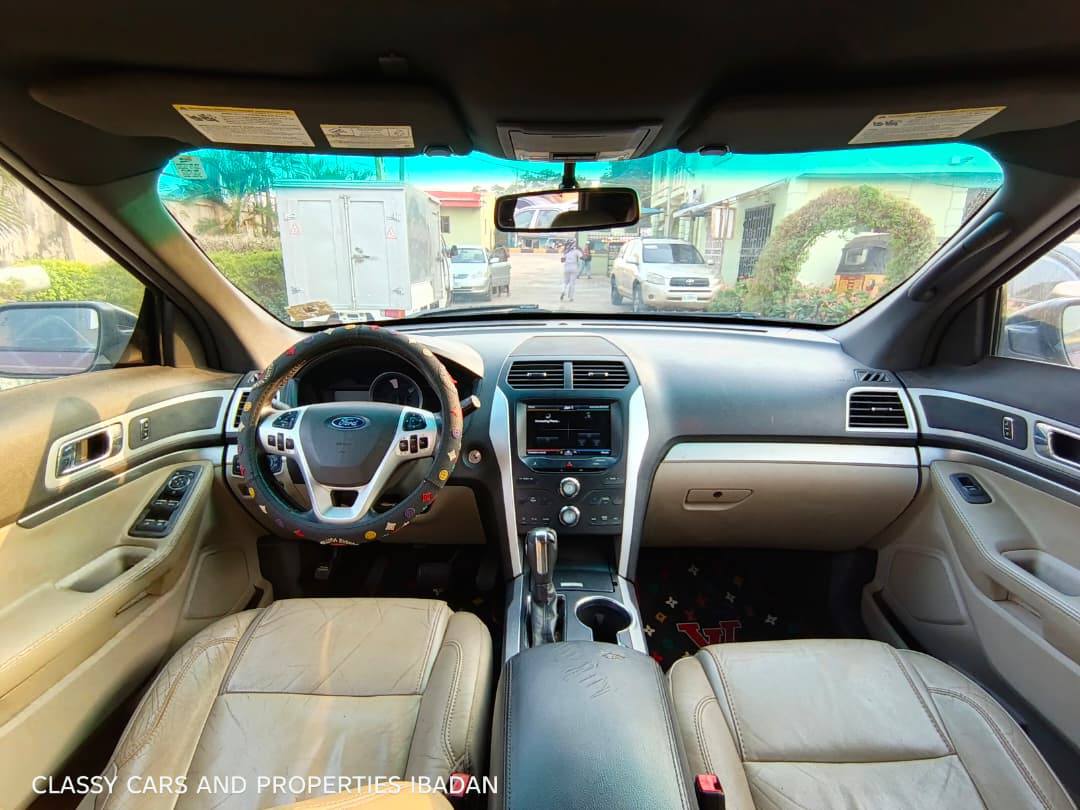 A picture of 2015 FORD EXPLORER