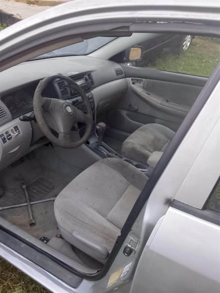 A picture of Toyota Corrola 06 09063393963