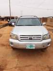 A picture of Toyota Highlander 2004