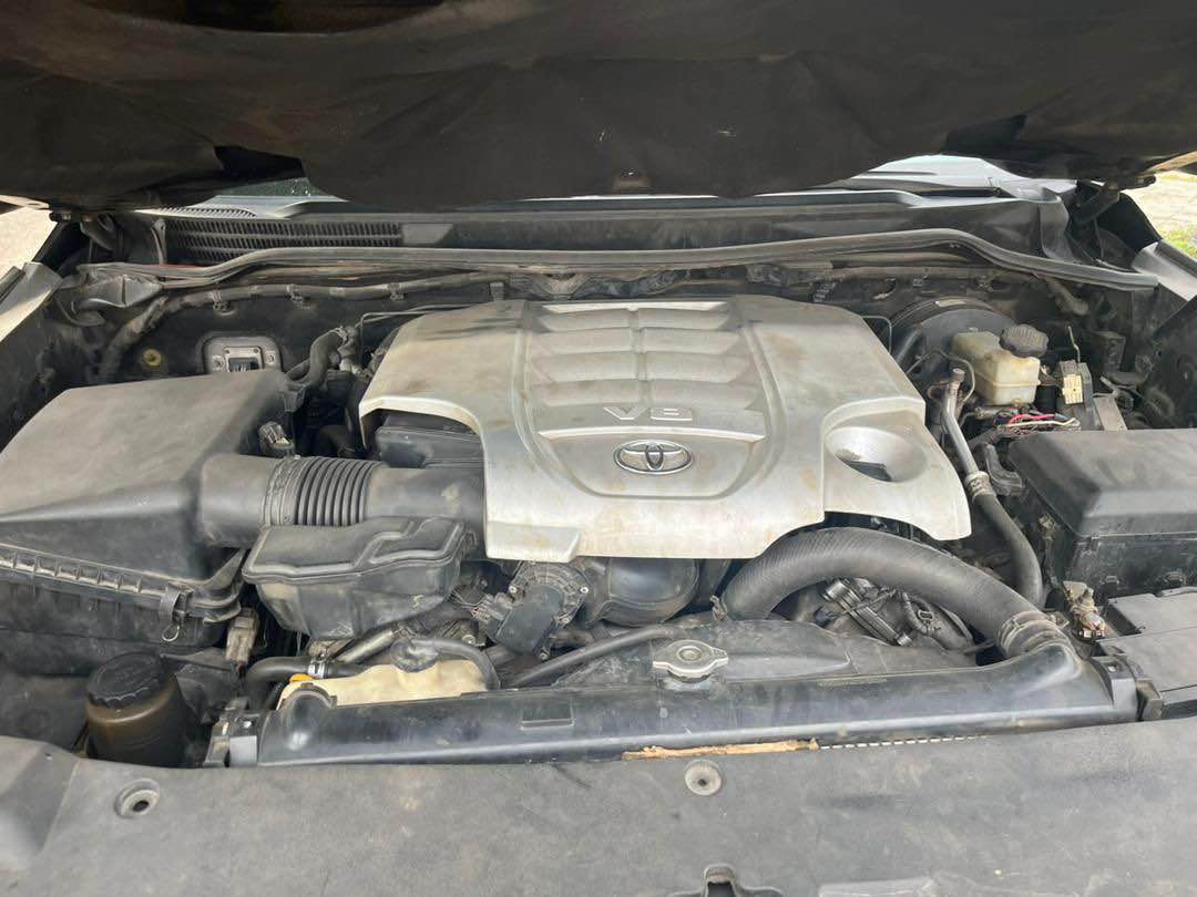 A picture of 2014 Toyota Land Cruiser