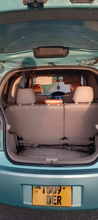 A picture of Toyota port mln 7 5 haina kipengere chcochote ipo kimara