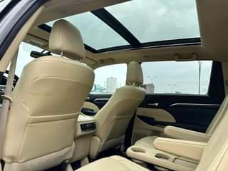 A picture of 2015 TOYOTA HIGHLANDER LIMITED