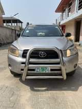 A picture of TOYOTA RAV4