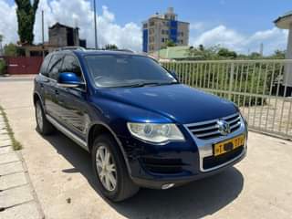 A picture of VOLKSWAGEN TOUAREG