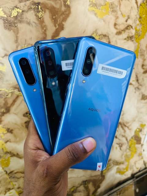A picture of Aquos zero 5G basic