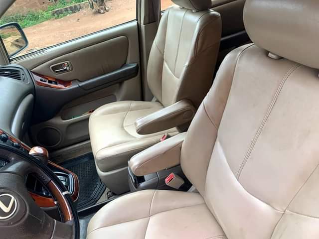 A picture of Lexus RX300 used Tokunbo Standard