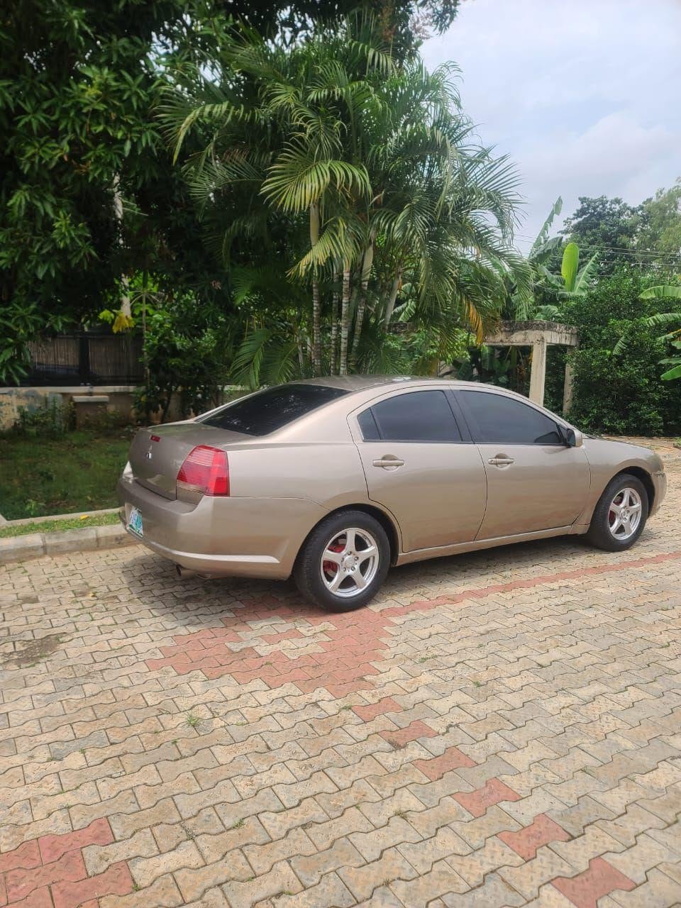 A picture of Car