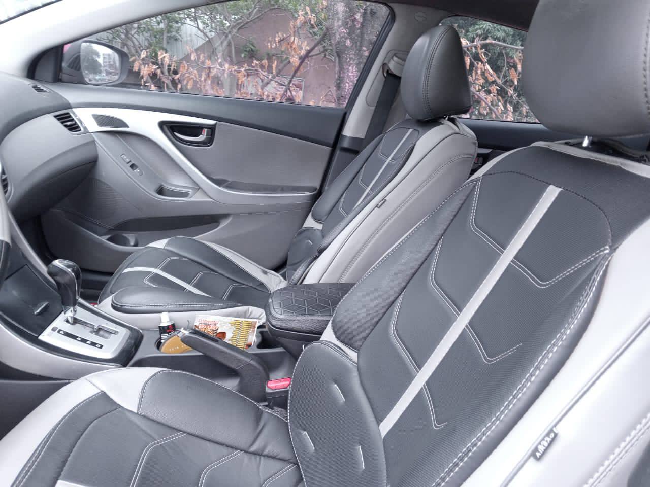 A picture of 2013 Hyundai elantra