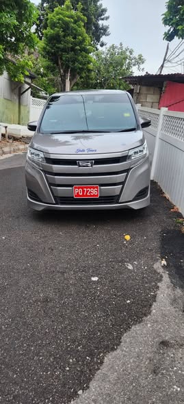 used toyota noah