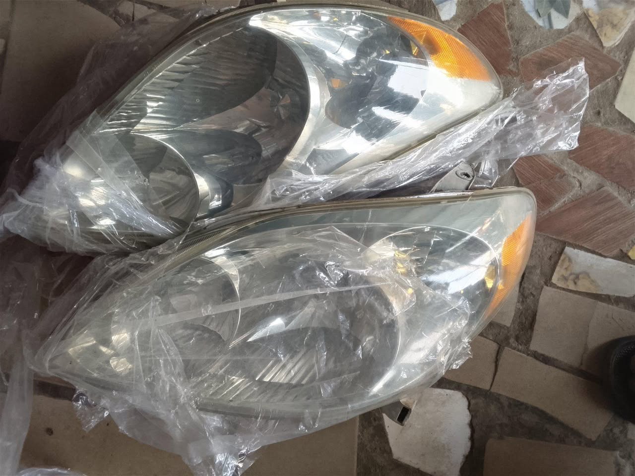 A picture of Headlights
