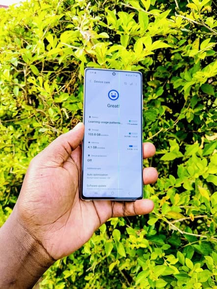 A picture of Samsung Galaxy note 20 5G 128gb clear cameras onscreen fingerprint