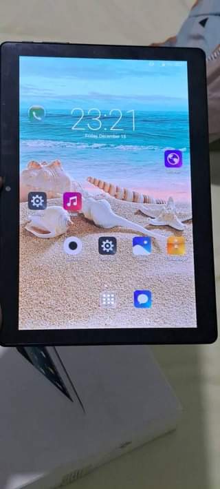 A picture of Quick sale c tablet 128gb