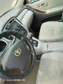 A picture of 06 Toyota Highlander