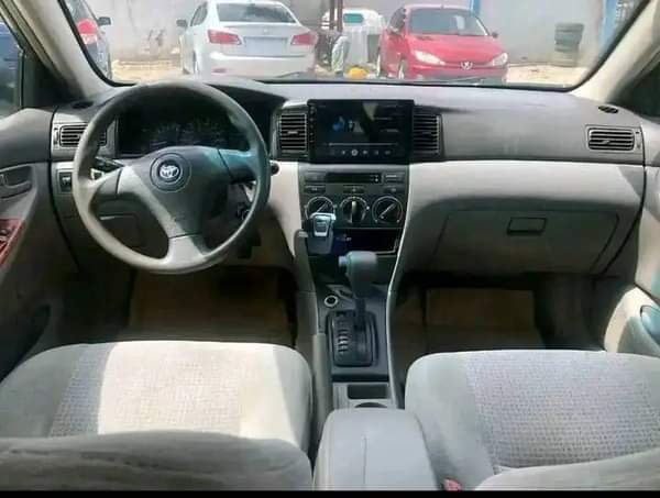 A picture of Brand TOYOTA Model COROLLA Year 2005 Transmission Automatic Price 2