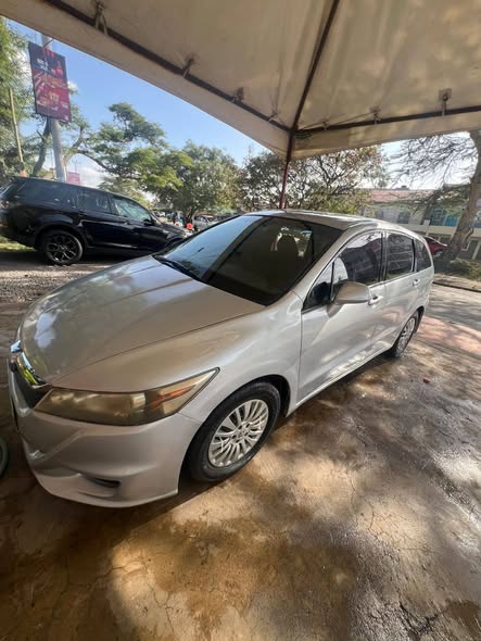 A picture of Honda stream