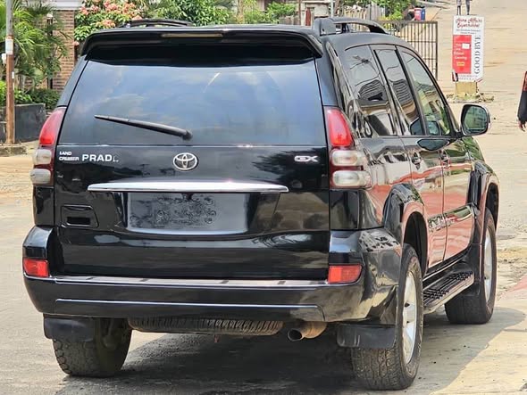 A picture of Barely Used Toyota Prado GX 2008 First Body Engine Gear