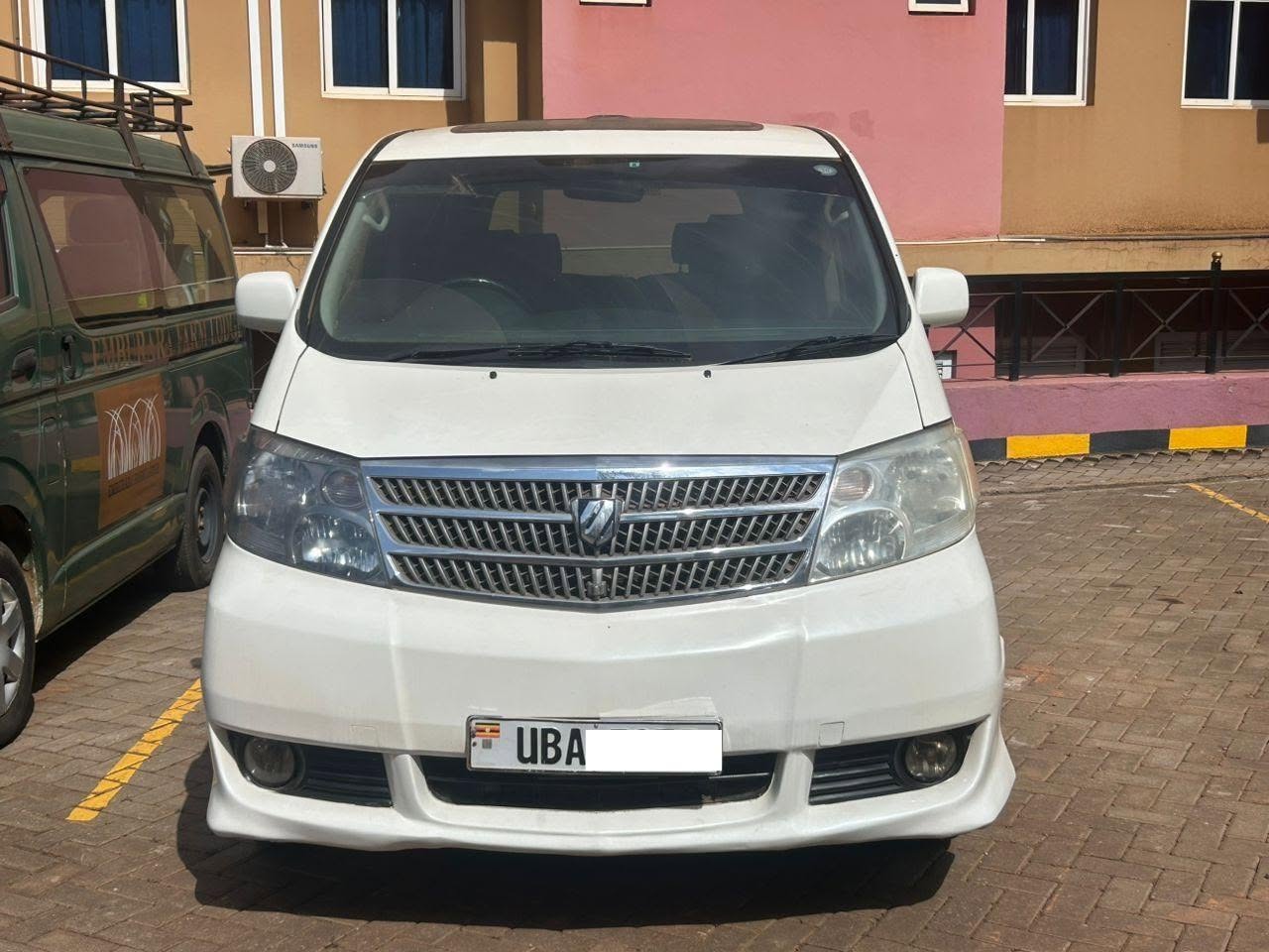 A picture of TOYOTA ALPHAD