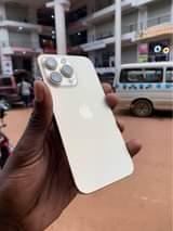 A picture of iPhone 13 pro 256gb