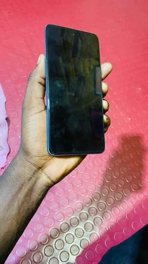 A picture of Motorola G72