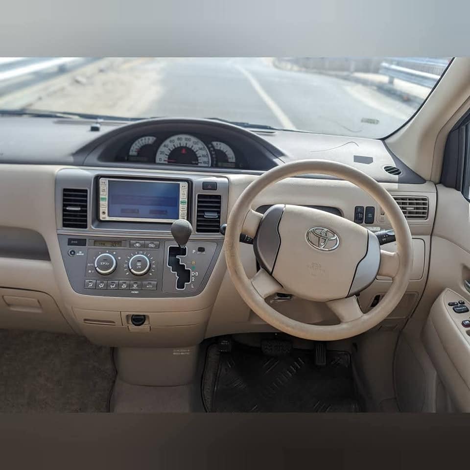 A picture of TOYOTA RAUM 0655103053