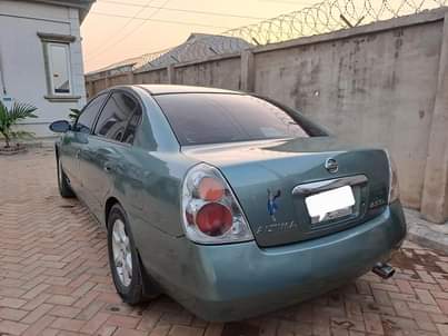 A picture of NISSAN ALTIMA 2 5