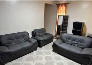 A picture of Uk sofa set