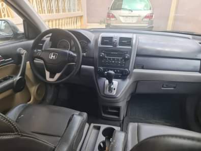 A picture of 2008 model Honda CR V Registered But barely used Leather