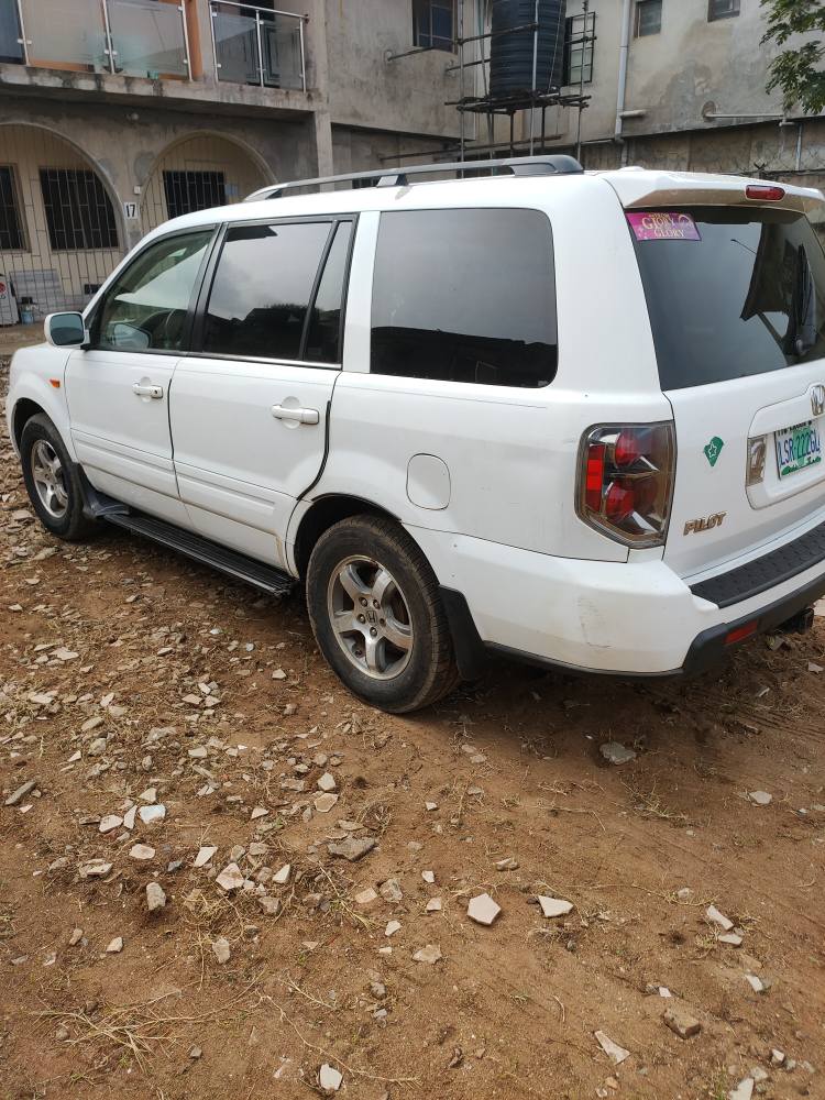 A picture of Registered Honda pilot 2007