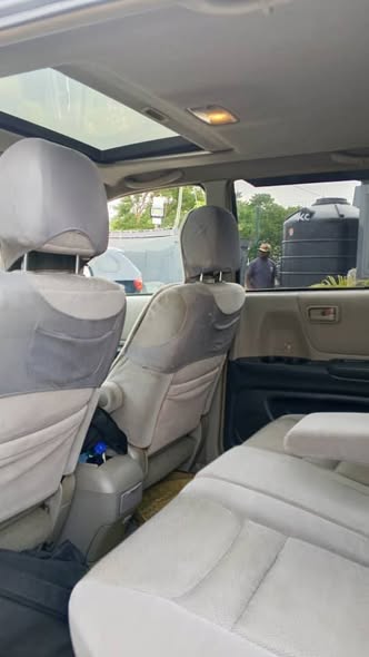 A picture of CLEAN BELGIUM STANDARD 2004 TOYOTA HIGHLANDER PRICE 5M LOCATION Abacha