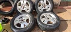 A picture of Tyres rims