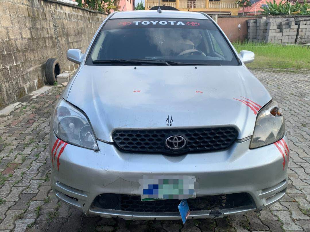 A picture of EXTREMELY GOOD DEAL 2004 Toyota MATRIX N3 999 999