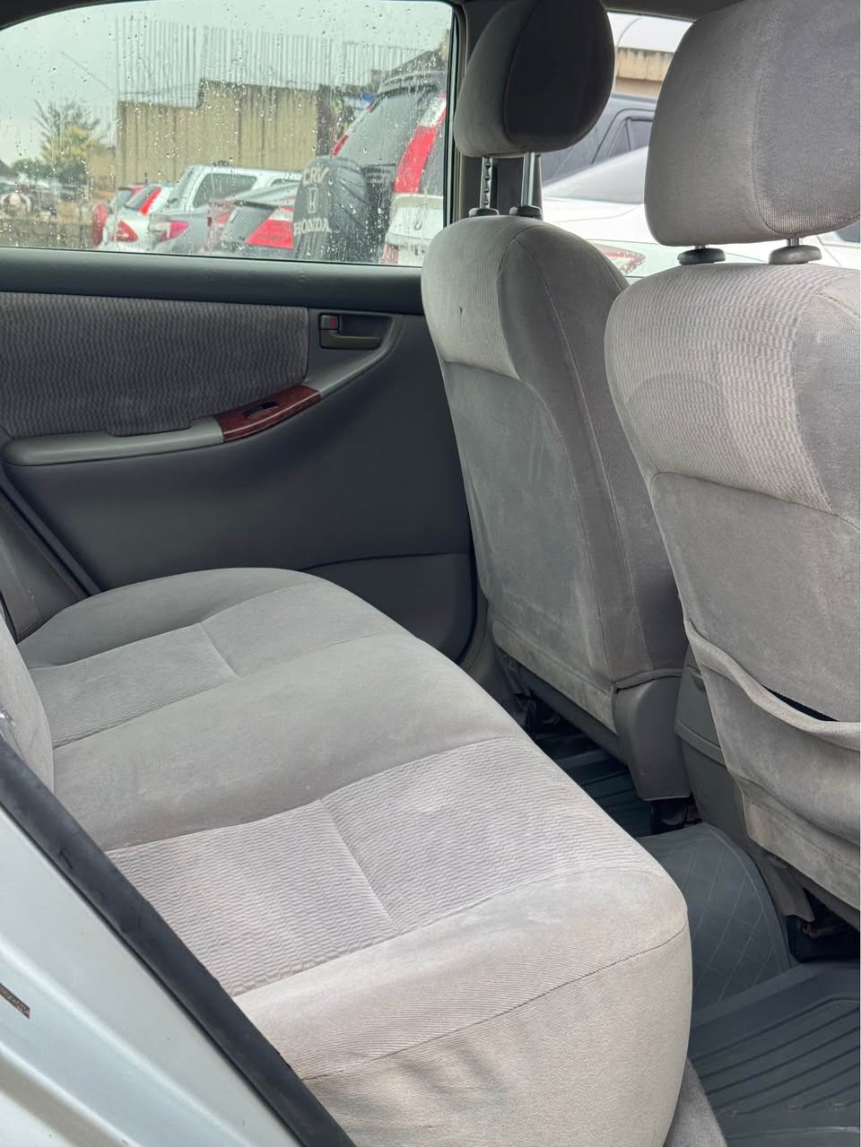 A picture of 2005 Toyota Corolla Le