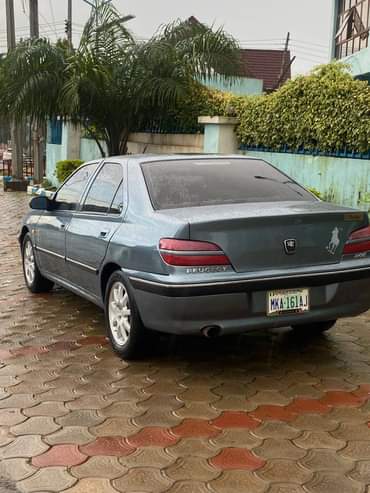 A picture of Quick sale Manual drive 406 Ac engine 2 5M Car