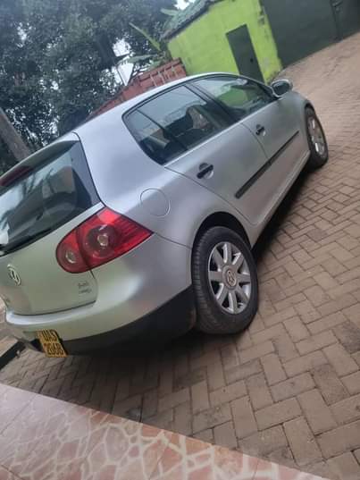 A picture of its golf 5on sale 11m
