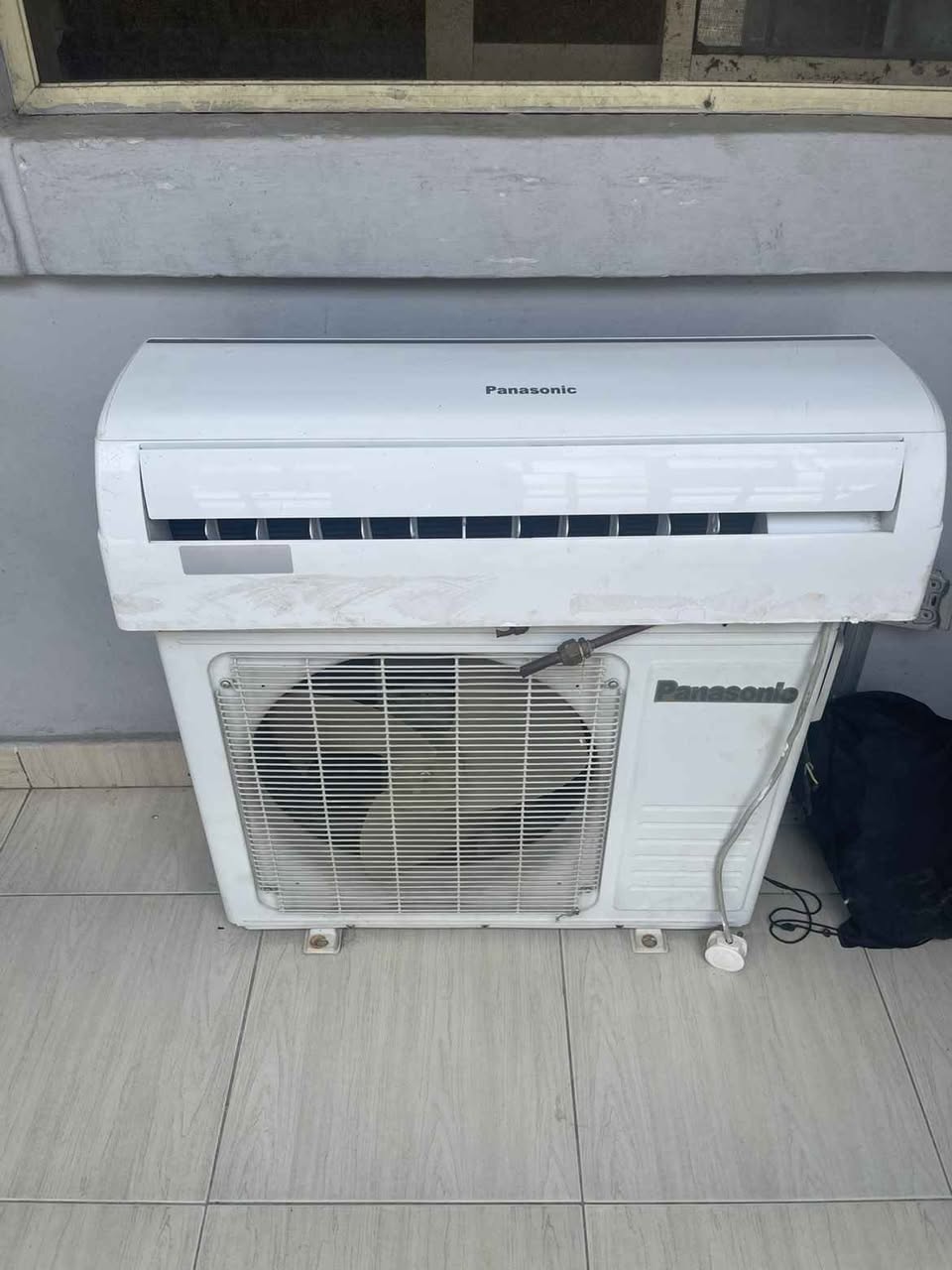 A picture of 1 5hp Air condition for sale