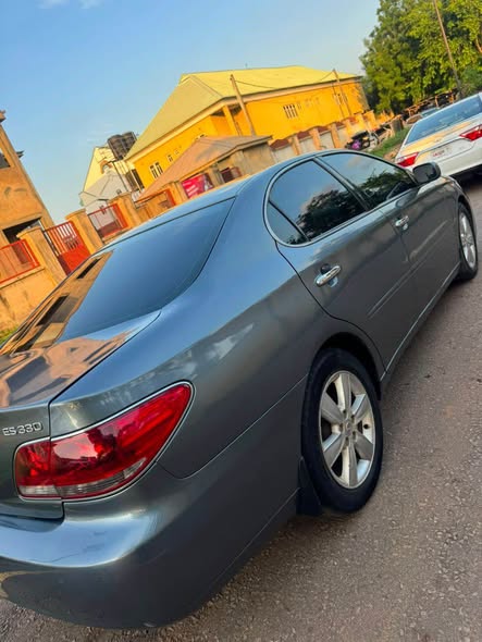 A picture of LEXUS Es330 2006 Model
