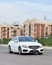 A picture of Mercedes Benz C400