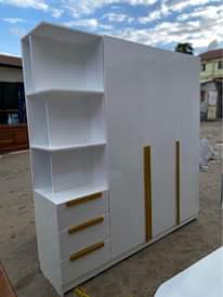A picture of Kabati ya nguo