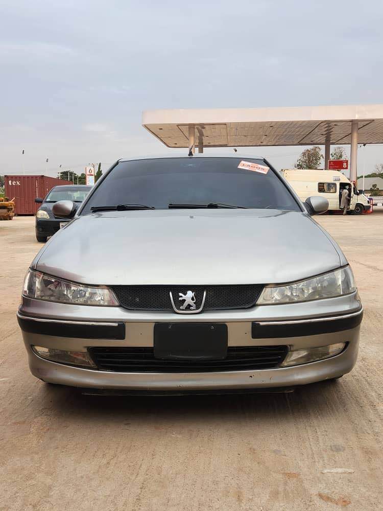 A picture of Peugeot 406