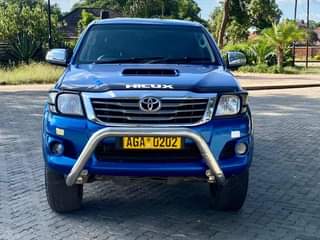 used toyota hilux