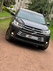 A picture of  Price 125 Million Kluger 2.4cc 2018 Call Now.... Whatsapp