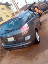A picture of 07 Toyota matrix