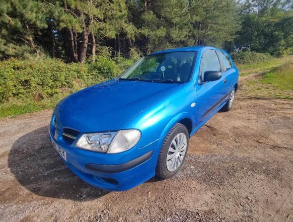 nissan almera
