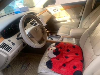 A picture of 2006 TOYOTA AVALON Good condition with AC Asking Price is