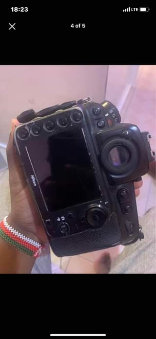 A picture of Nikon 810d