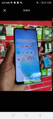 A picture of Infinix hot 12i gb64 ram3 betry500mah